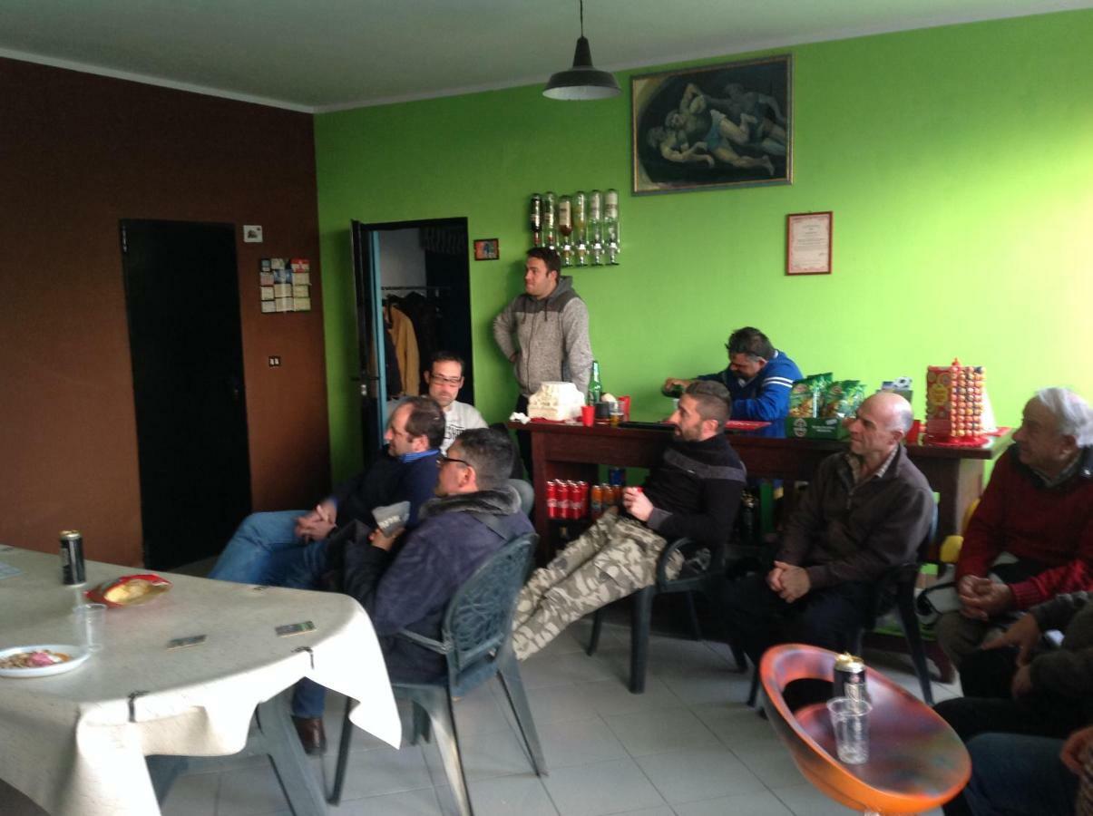 Bed & Breakfast Da Charlie L'Aquila Bagian luar foto