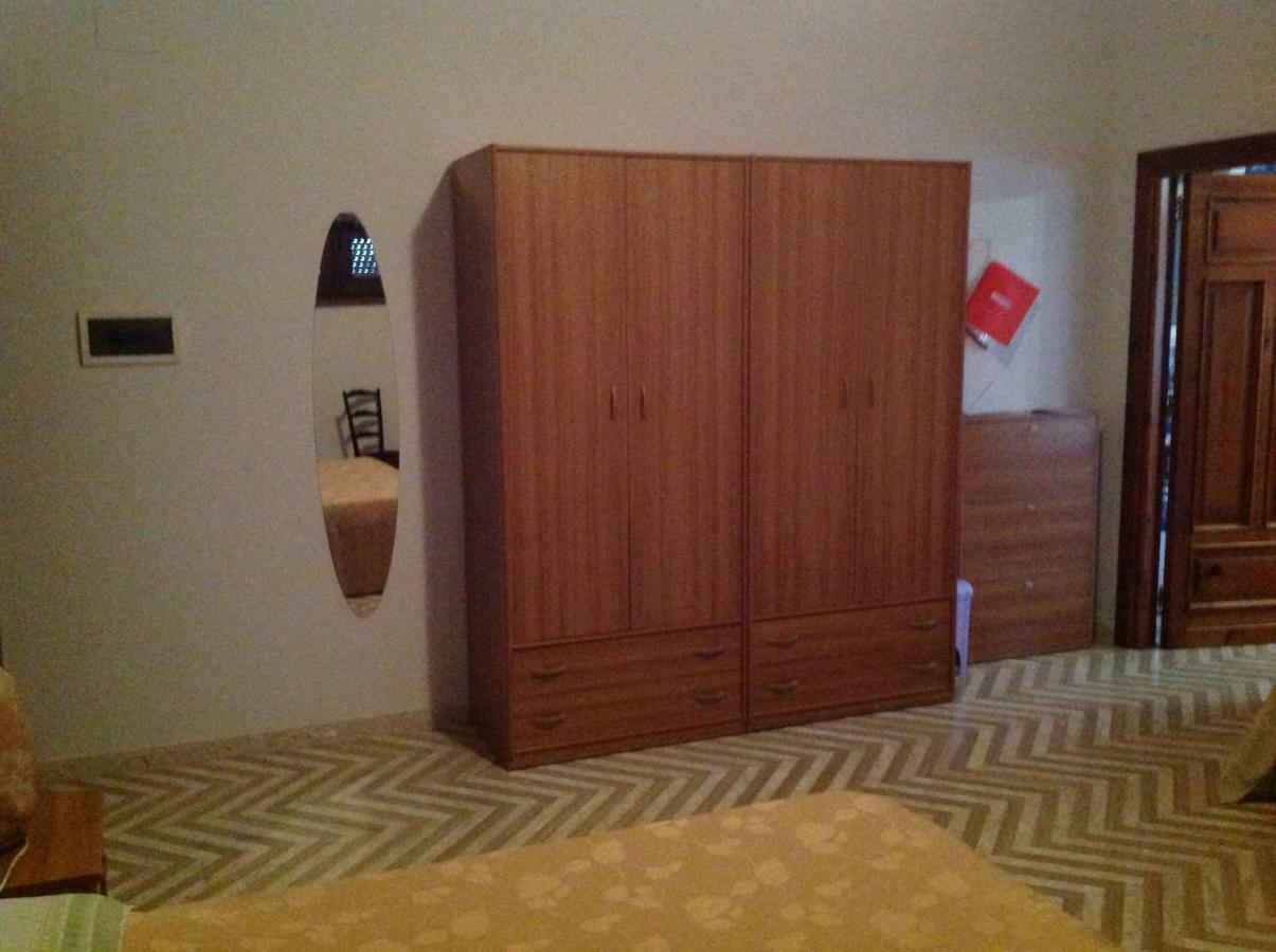 Bed & Breakfast Da Charlie L'Aquila Bagian luar foto